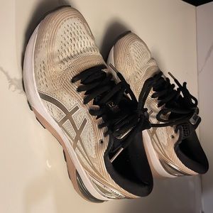 ASICS gel-nimbus running sneaker